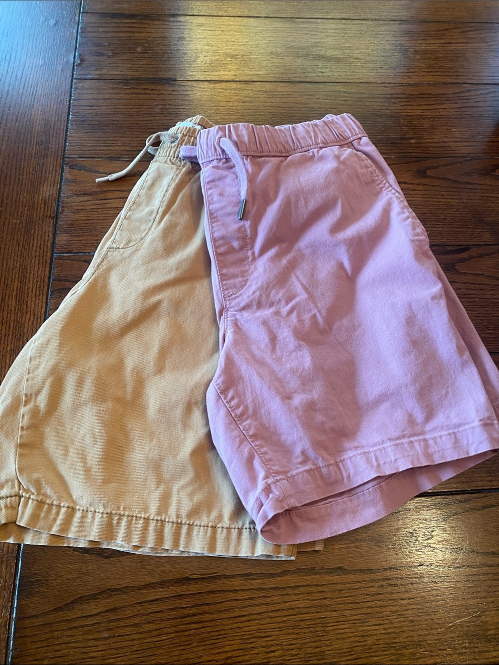 Sonoma Men's Shorts Medium/34W x 18"L